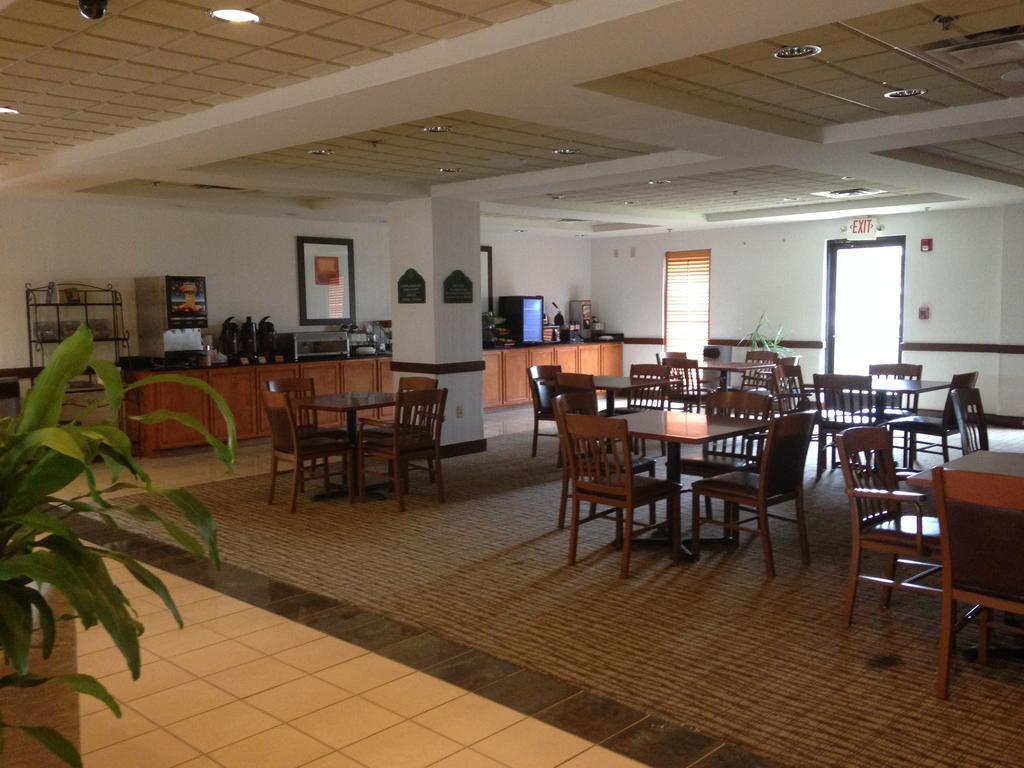 Wingate By Wyndham Augusta Fort Eisenhower Bagian luar foto
